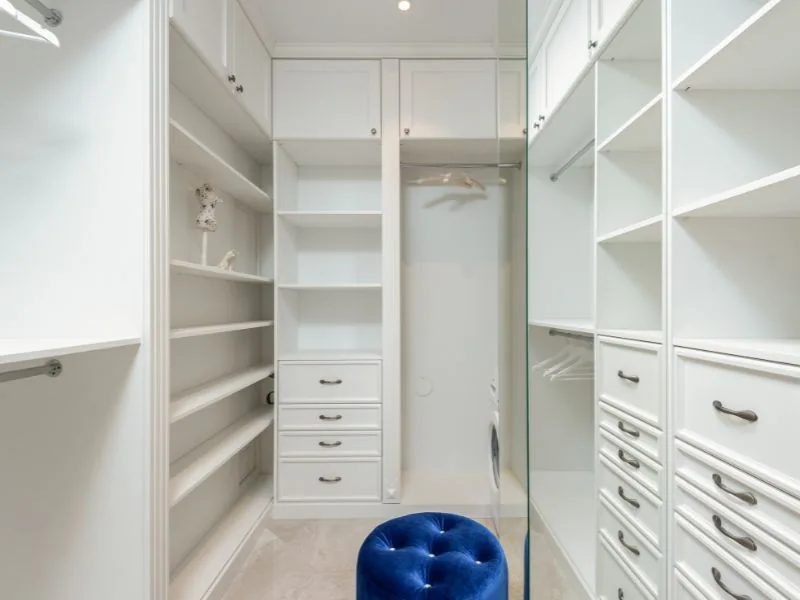 Walk-in wardrobe dimensions for creating the perfect walk-in closet for your home - Beautiful Homes