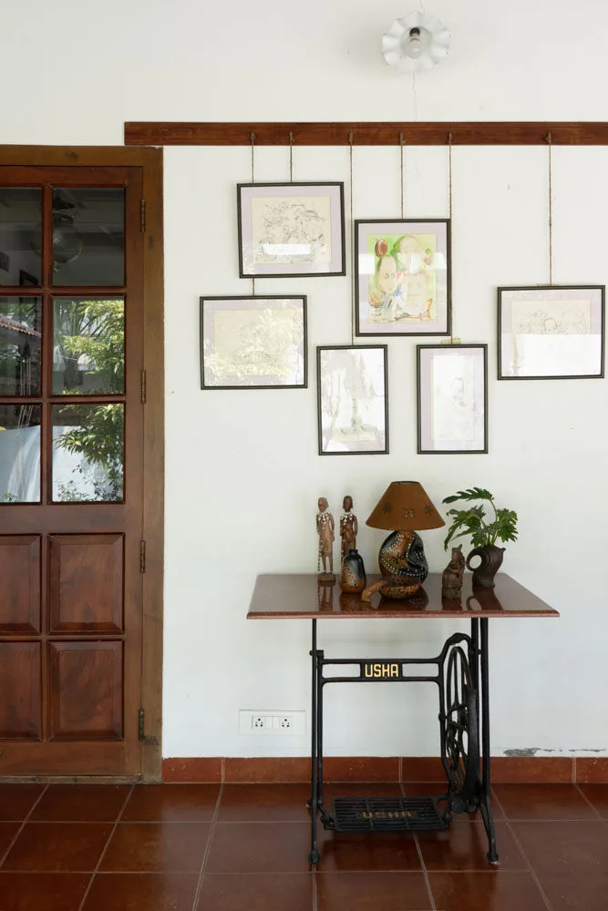 Sewing machine & wall décor used as décor element in the verandah - Beautiful Homes