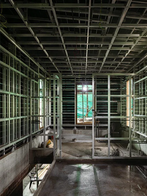 Copper House II structural skeleton with aluminium framing - Beautiful Homes