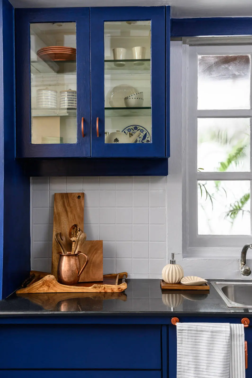 Neutral-coloured Kitchen Design Ideas - Beautiful Homes