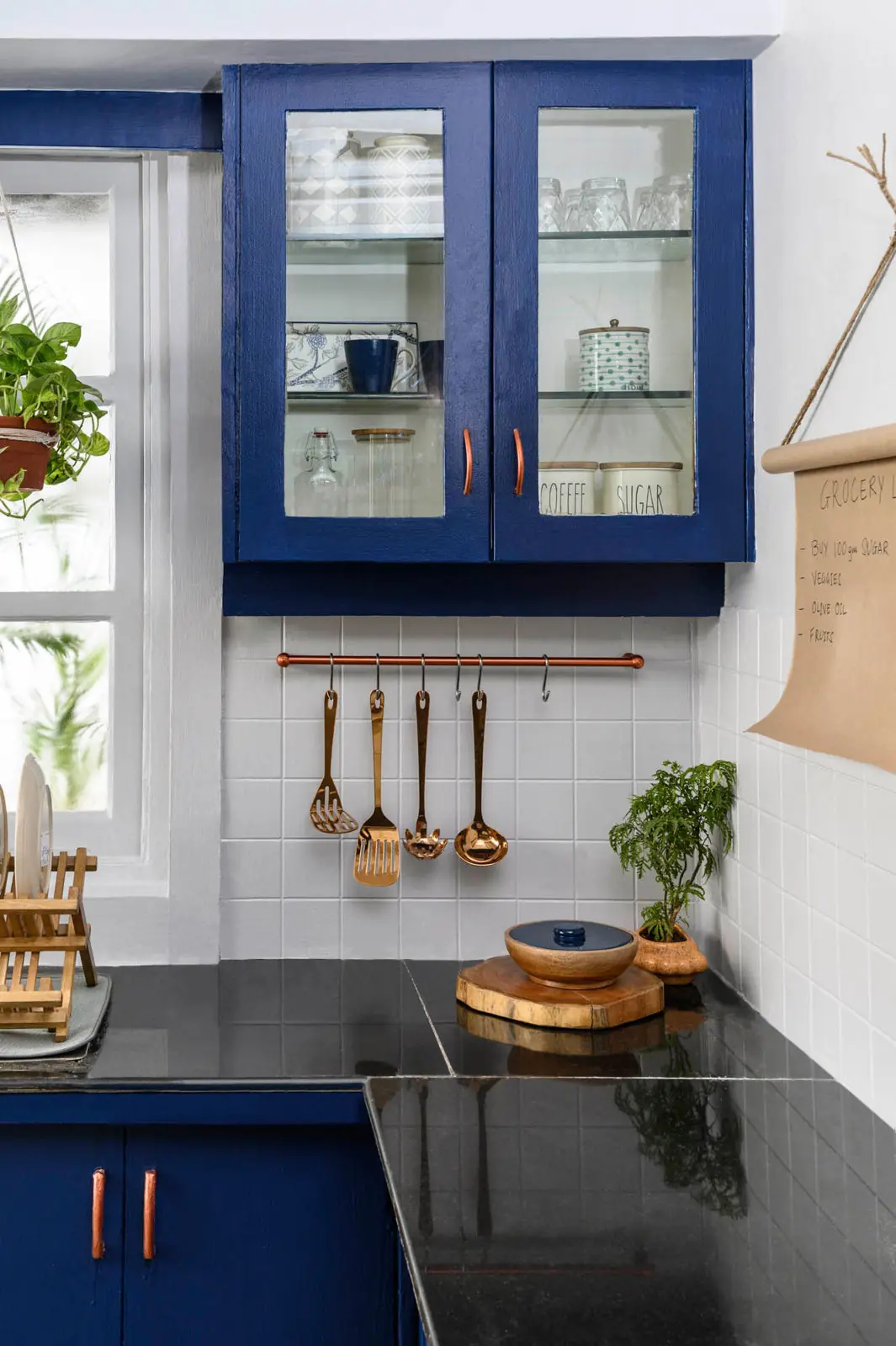 Neutral-coloured Shelves Design for Kitchen - Beautiful Homes